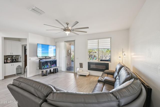 17452 W SPRING Drive, Goodyear, AZ 85338