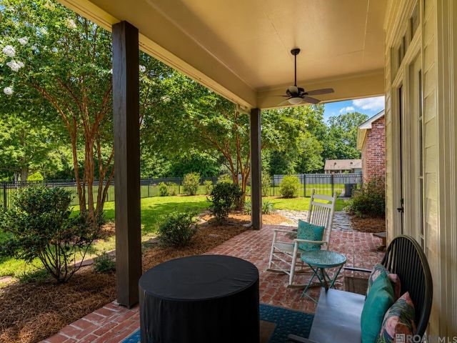 23943 Sunnyside Ln, Zachary, LA 70791