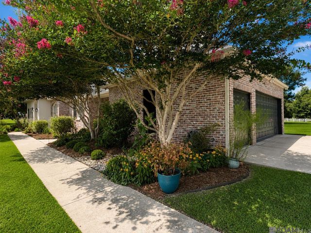 23943 Sunnyside Ln, Zachary, LA 70791
