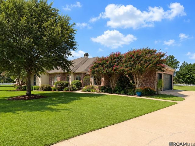 23943 Sunnyside Ln, Zachary, LA 70791