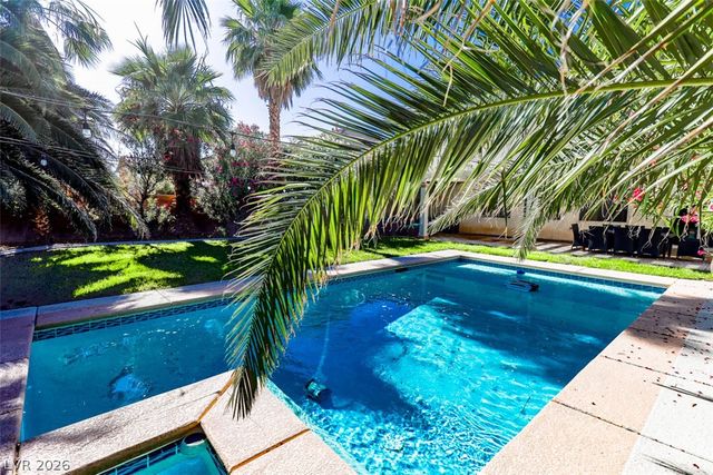 1467 Corsica Crest Court, Las Vegas, NV 89123