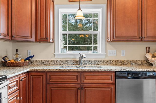 104 NE 26th Street, Oak Island, NC 28465