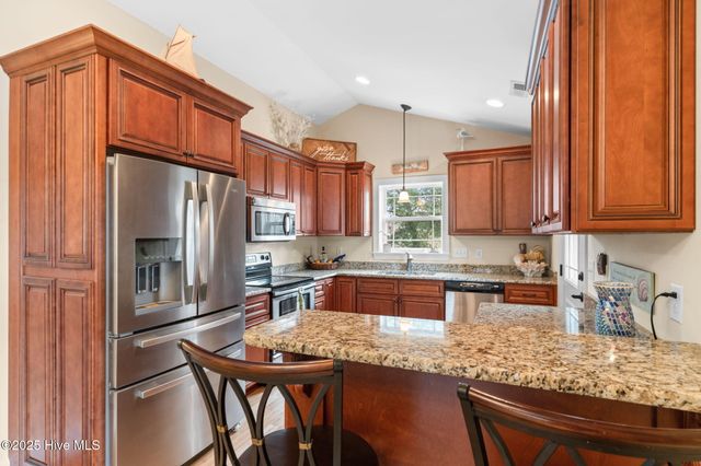 104 NE 26th Street, Oak Island, NC 28465