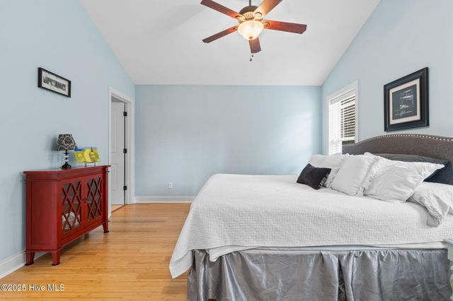 104 NE 26th Street, Oak Island, NC 28465