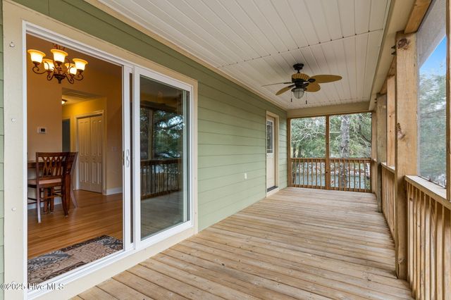 104 NE 26th Street, Oak Island, NC 28465