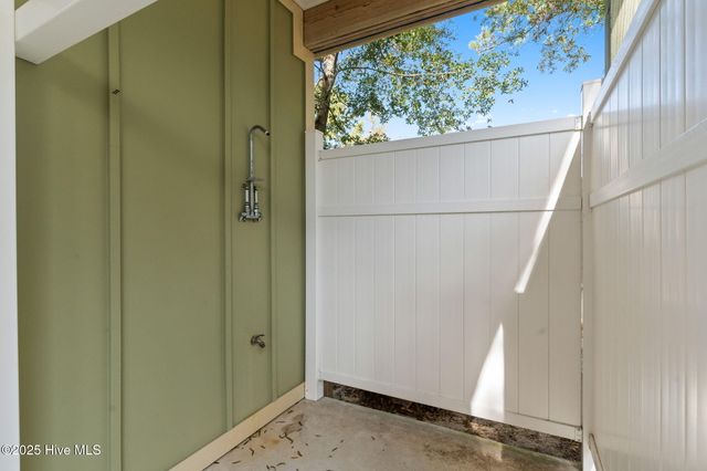 104 NE 26th Street, Oak Island, NC 28465