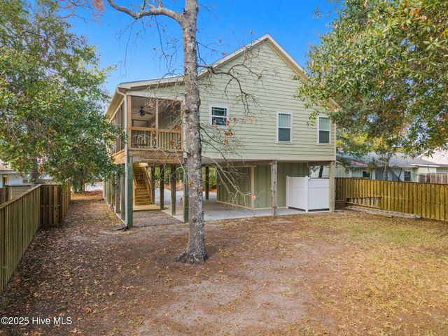 104 NE 26th Street, Oak Island, NC 28465