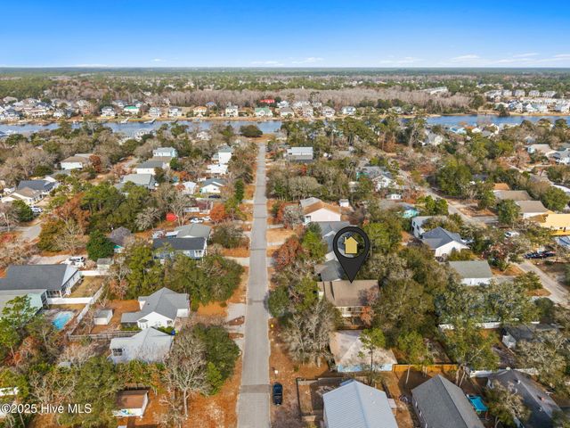 104 NE 26th Street, Oak Island, NC 28465