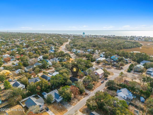 104 NE 26th Street, Oak Island, NC 28465