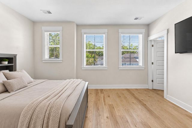 1407 Dahlia Road, Mount Pleasant, SC 29464