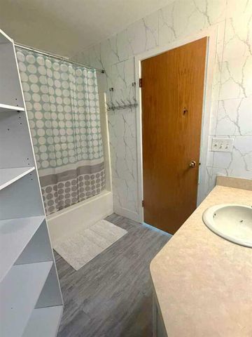 300 Farington Boulevard 48, Holland, MI 49423