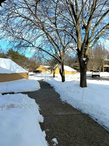 300 Farington Boulevard 48, Holland, MI 49423