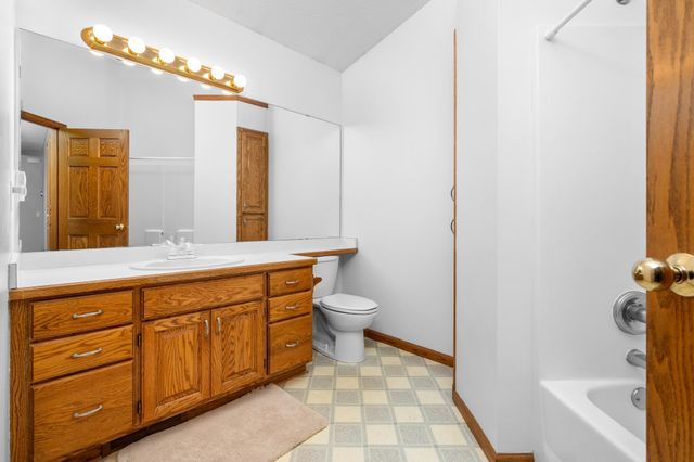 23307 Fontana Street NE, Stacy, MN 55079