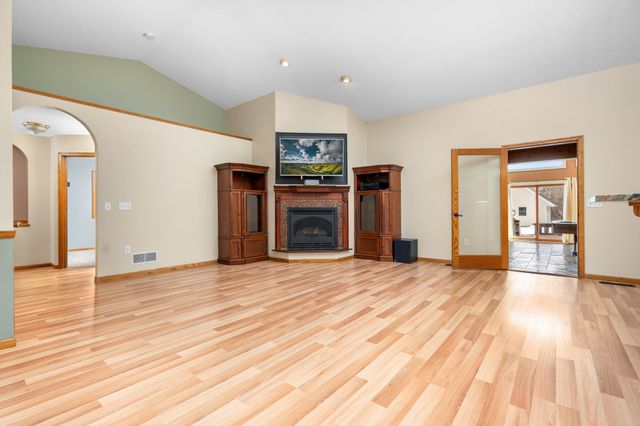 23307 Fontana Street NE, Stacy, MN 55079