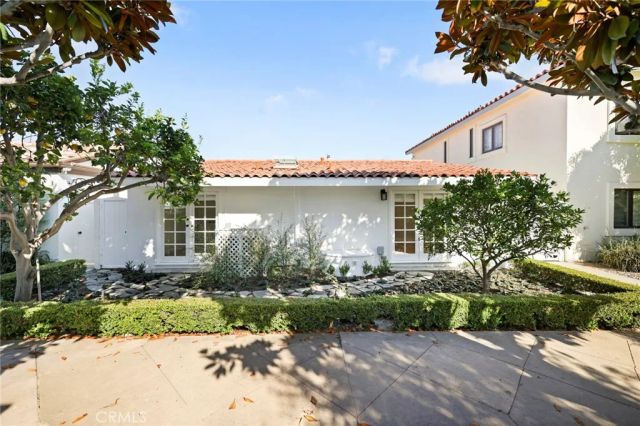 203 Via Nice, Newport Beach, CA 92663