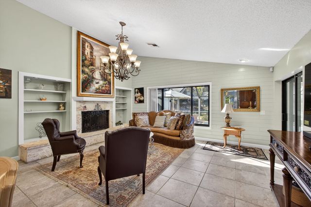 168 Thornton Drive, Palm Beach Gardens, FL 33418