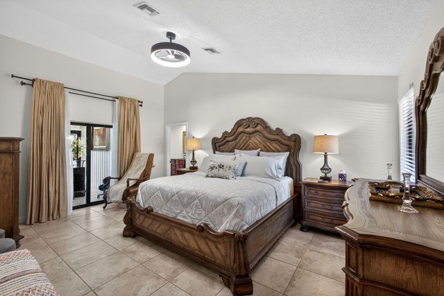 168 Thornton Drive, Palm Beach Gardens, FL 33418