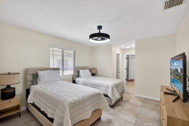 168 Thornton Drive, Palm Beach Gardens, FL 33418