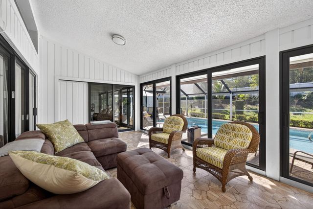 168 Thornton Drive, Palm Beach Gardens, FL 33418