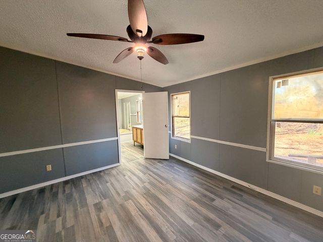 200 Whitlock Drive, Hogansville, GA 30230