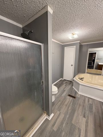 200 Whitlock Drive, Hogansville, GA 30230