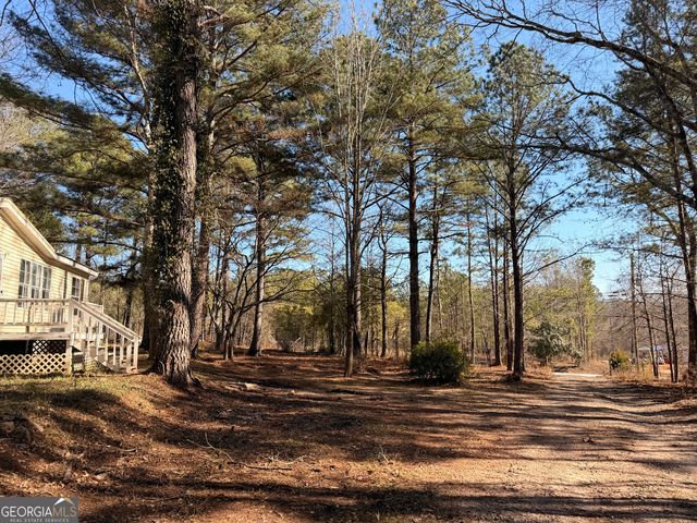 200 Whitlock Drive, Hogansville, GA 30230