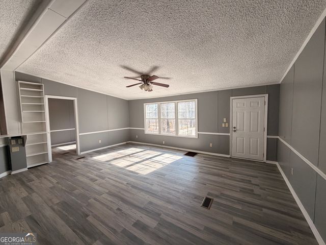 200 Whitlock Drive, Hogansville, GA 30230