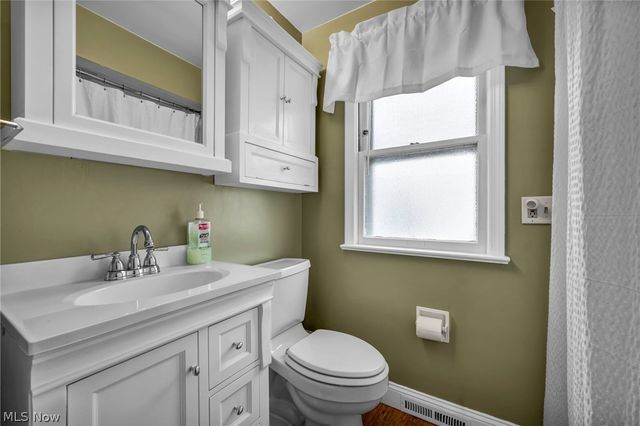 6471 Kerneywood Road, Parma, OH 44129