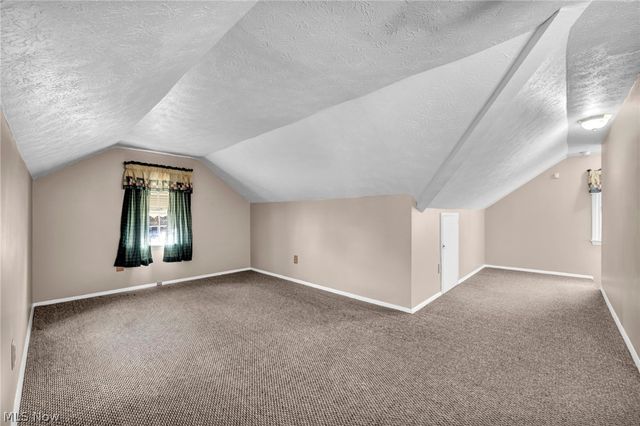 6471 Kerneywood Road, Parma, OH 44129