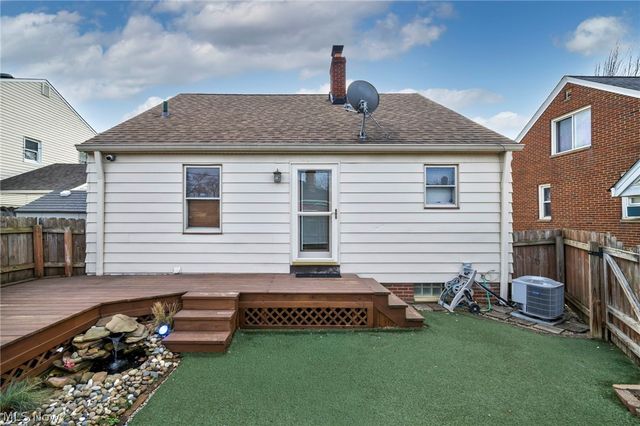 6471 Kerneywood Road, Parma, OH 44129