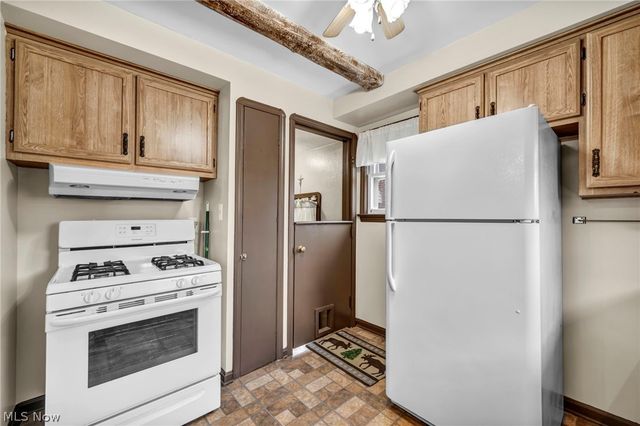 6471 Kerneywood Road, Parma, OH 44129