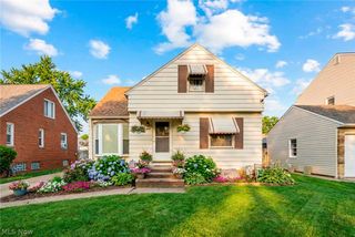 6471 Kerneywood Road, Parma, OH 44129