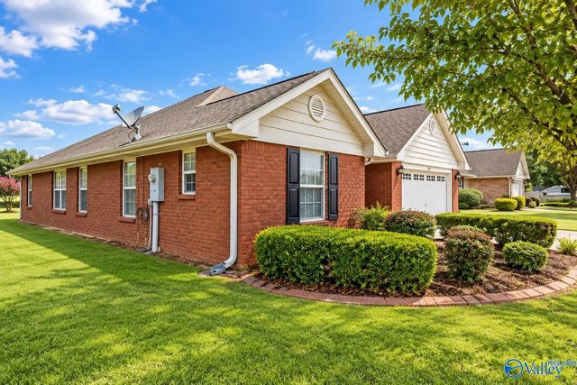 409 Summer Cove Circle, Madison, AL 35758