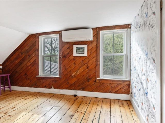 72 Pine Cliffs Road, Fletcher, VT 05464