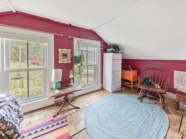 72 Pine Cliffs Road, Fletcher, VT 05464