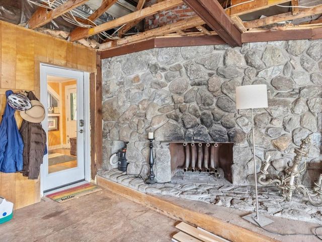 72 Pine Cliffs Road, Fletcher, VT 05464