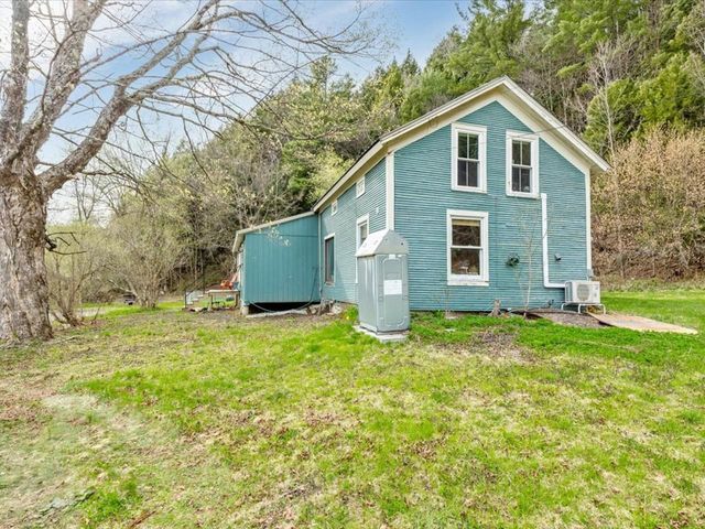 72 Pine Cliffs Road, Fletcher, VT 05464