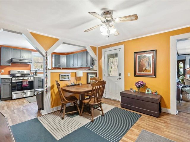 72 Pine Cliffs Road, Fletcher, VT 05464