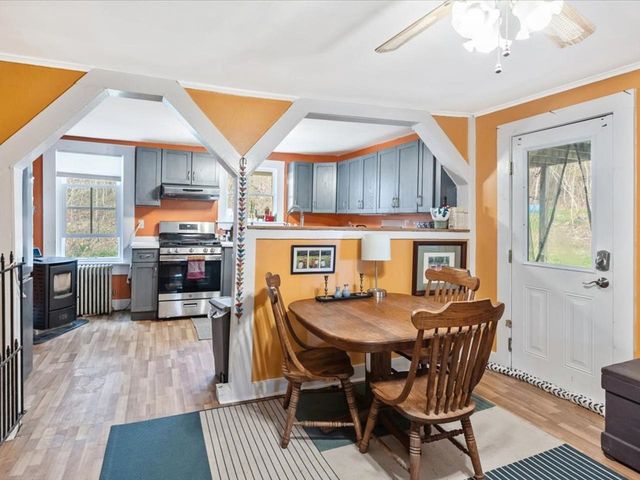 72 Pine Cliffs Road, Fletcher, VT 05464