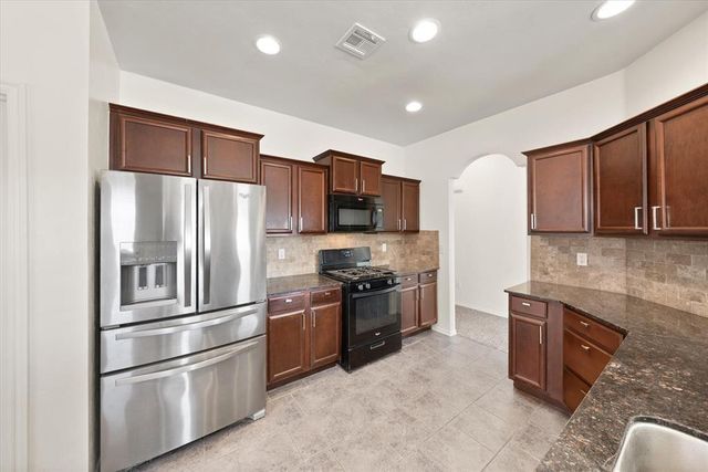 11832 NW 131st Street, Piedmont, OK 73078