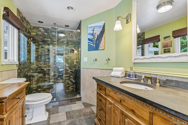 11 Bowman Lane, Kings Park, NY 11754