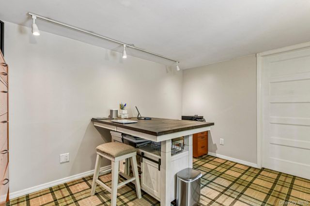 11 Bowman Lane, Kings Park, NY 11754