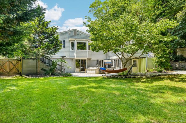11 Bowman Lane, Kings Park, NY 11754