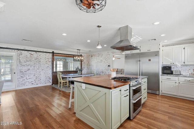 1808 E Glencove Street, Mesa, AZ 85203