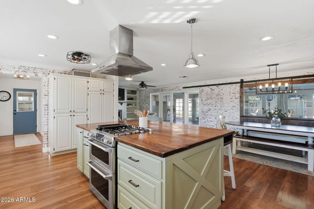 1808 E Glencove Street, Mesa, AZ 85203