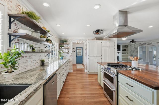 1808 E Glencove Street, Mesa, AZ 85203