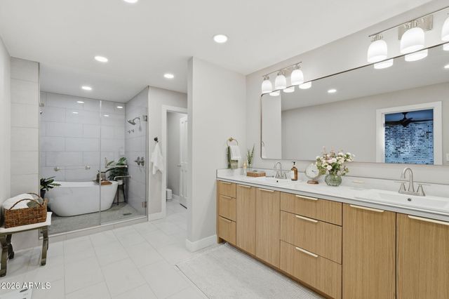 1808 E Glencove Street, Mesa, AZ 85203