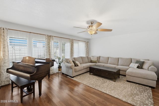 1808 E Glencove Street, Mesa, AZ 85203