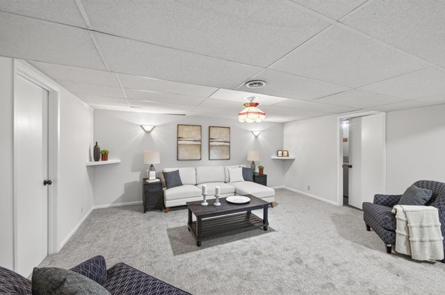 9170 Jamaca Court N, Lake Elmo, MN 55042