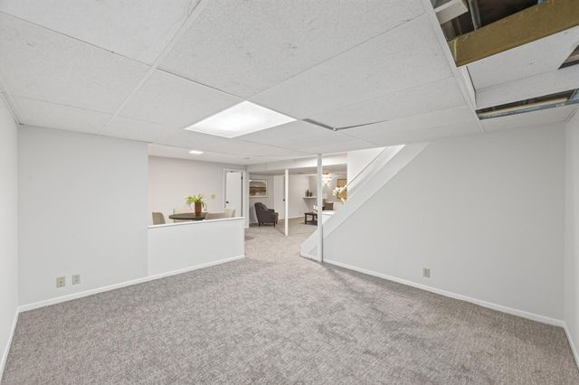 9170 Jamaca Court N, Lake Elmo, MN 55042